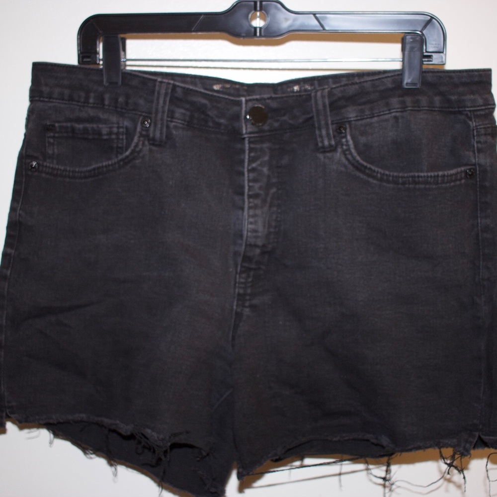 Seven7 Black Jean Shorts